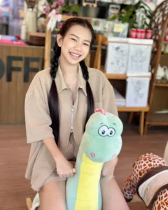 nina__haithongkum_1701321740_3247244572878441558_34975664412_๐๑_๐๖_๒๐๒๕